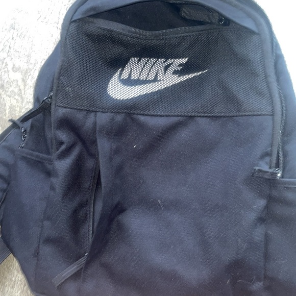 Nike backpack 🎒 - Picture 2 of 5